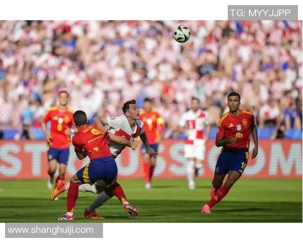 激情四溢的绿茵场上演绎一场巅峰对决的足球盛宴